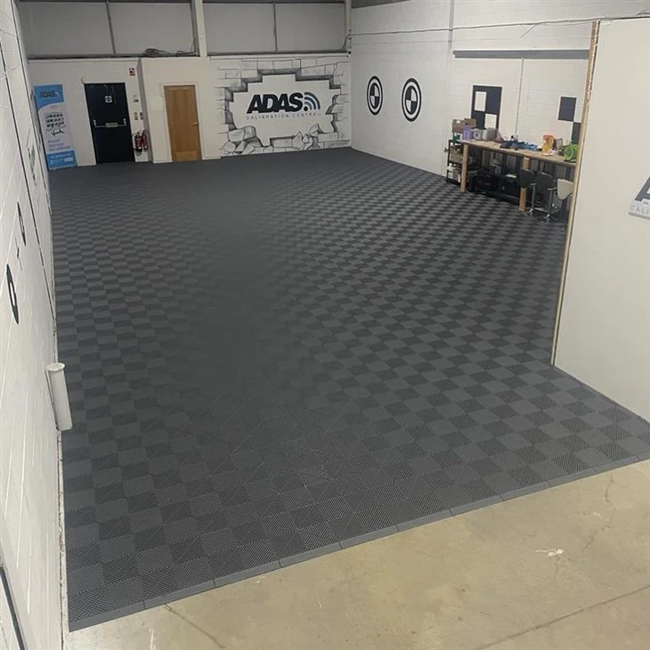 Gray Pvc Garage Flooring Tile